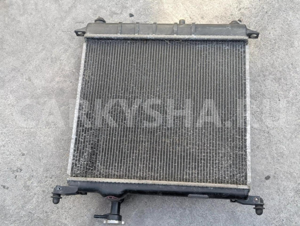 Радиатор охлаждения Nissan Note 