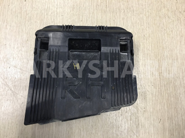 Клапан вентиляции правый в сборе Toyota Hilux VIII – пикап двойная кабина оригинальный номер 62930-0K091