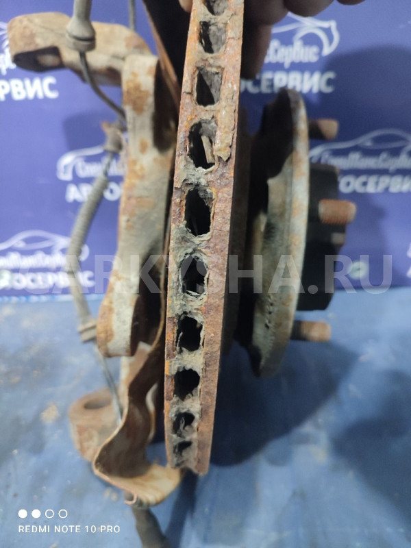 Кулак поворотный левай SsangYong Rexton Ssang Yong Rexton оригинальный номер 4121008030