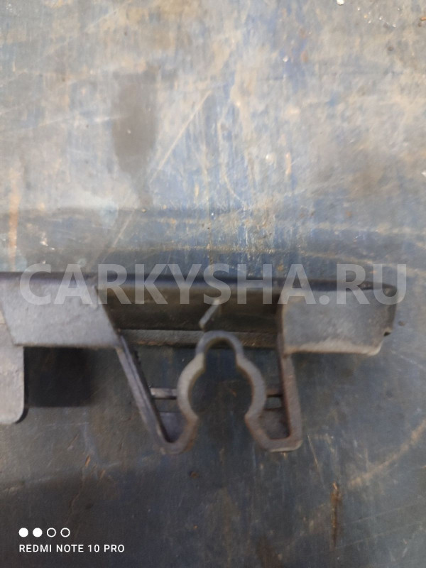 Накладка под фару передняя правая SsangYongKyron Ssang Yong Kyron оригинальный номер 8310209150