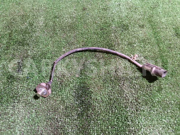 Датчик детонации Mitsubishi i оригинальный номер MR514405