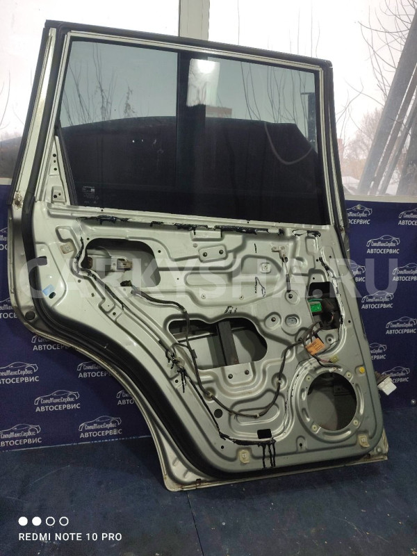 Задняя левая дверь SsangYong Rexton Ssang Yong Rexton оригинальный номер 6300308002