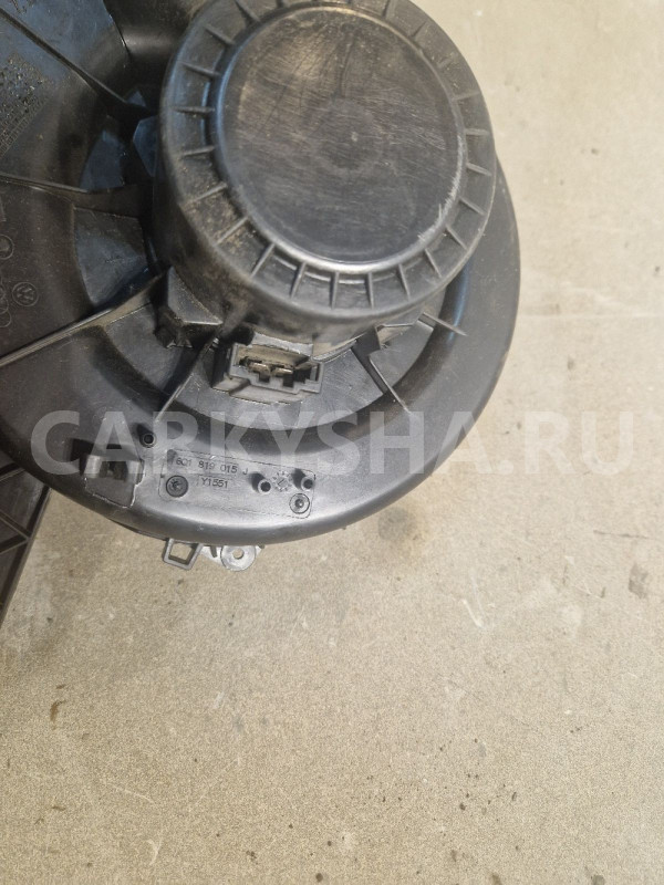 Мотор печки Volkswagen Polo 5 Volkswagen Polo оригинальный номер 6R1819015