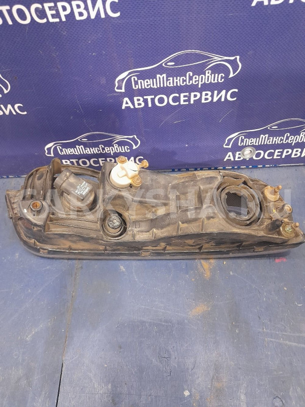 Противотуманная фара левая SsangYong Rexton Ssang Yong Rexton оригинальный номер 8320108000