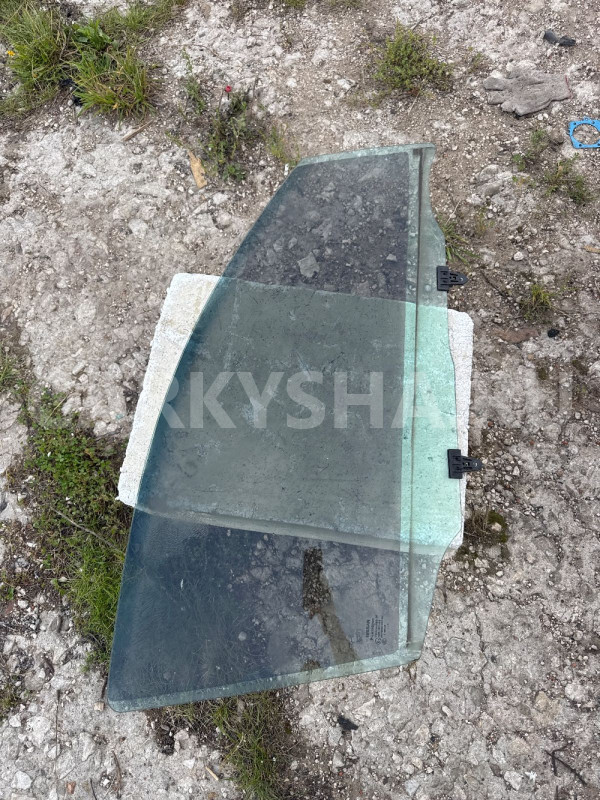 Стекло двери передней правой Nissan Qashqai I 2010 Nissan Qashqai оригинальный номер 80300JD000