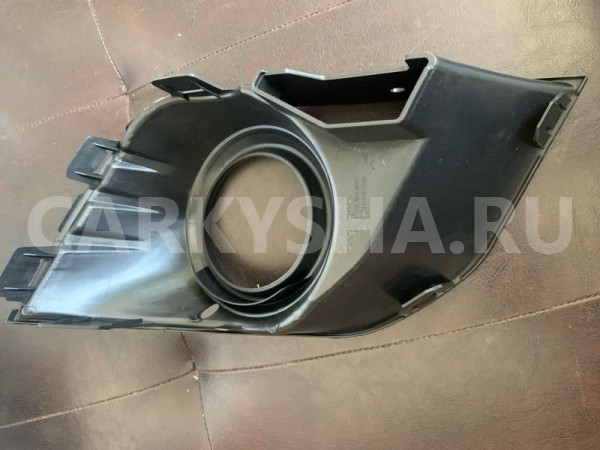 Решетка накладка ПТФ левая ASX 16-20 Mitsubishi ASX оригинальный номер MBL12500404L