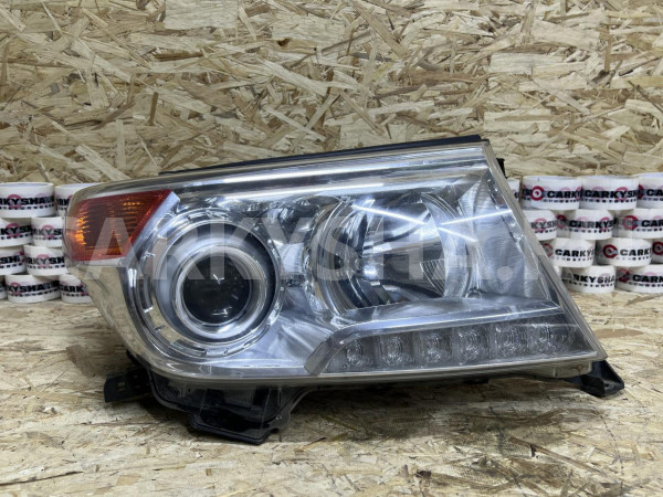 Фара передняя правая Toyota Land Cruiser 200 Рестайлинг оригинальный номер 81145-60F30